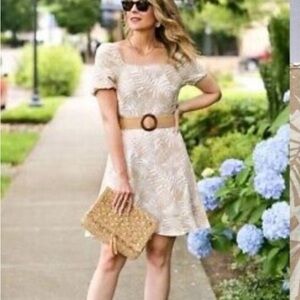 NWOT Loft linen tie-back puff sleeve dress in a tan and white palm print.